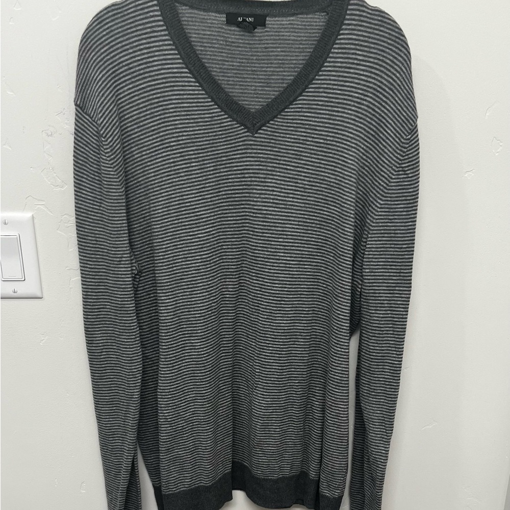 Alfani v-neck gray striped lightweight pullover sweater- never worn/brand new! M